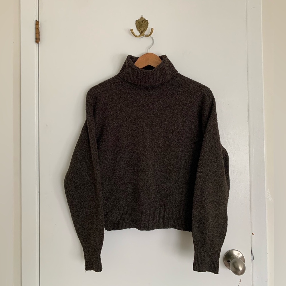 Knit turtleneck